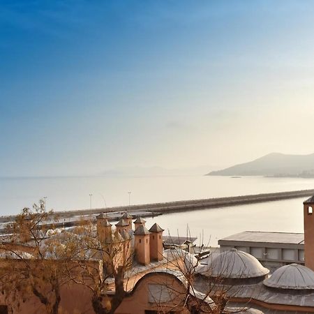 Golden Sea View - Old Town Apartment Kavála Ngoại thất bức ảnh