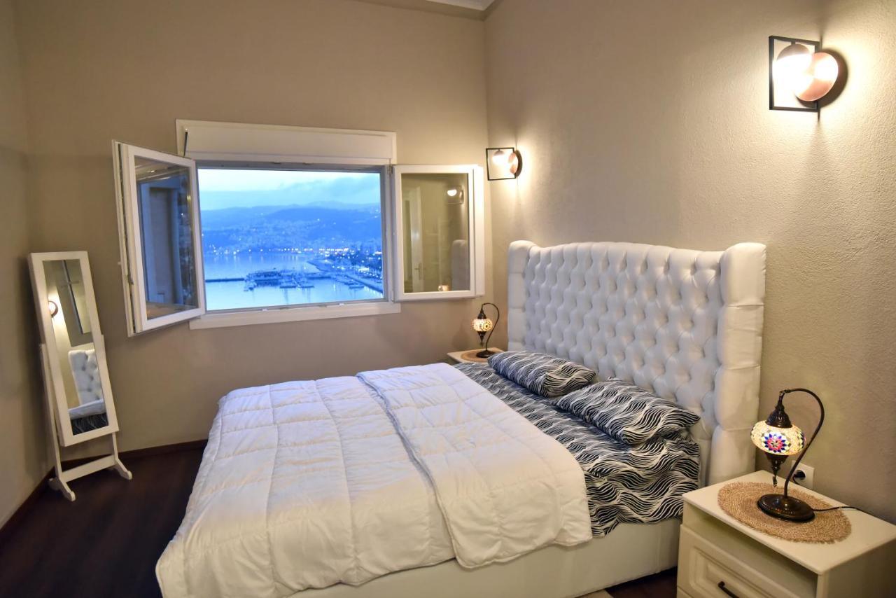 Golden Sea View - Old Town Apartment Kavála Ngoại thất bức ảnh