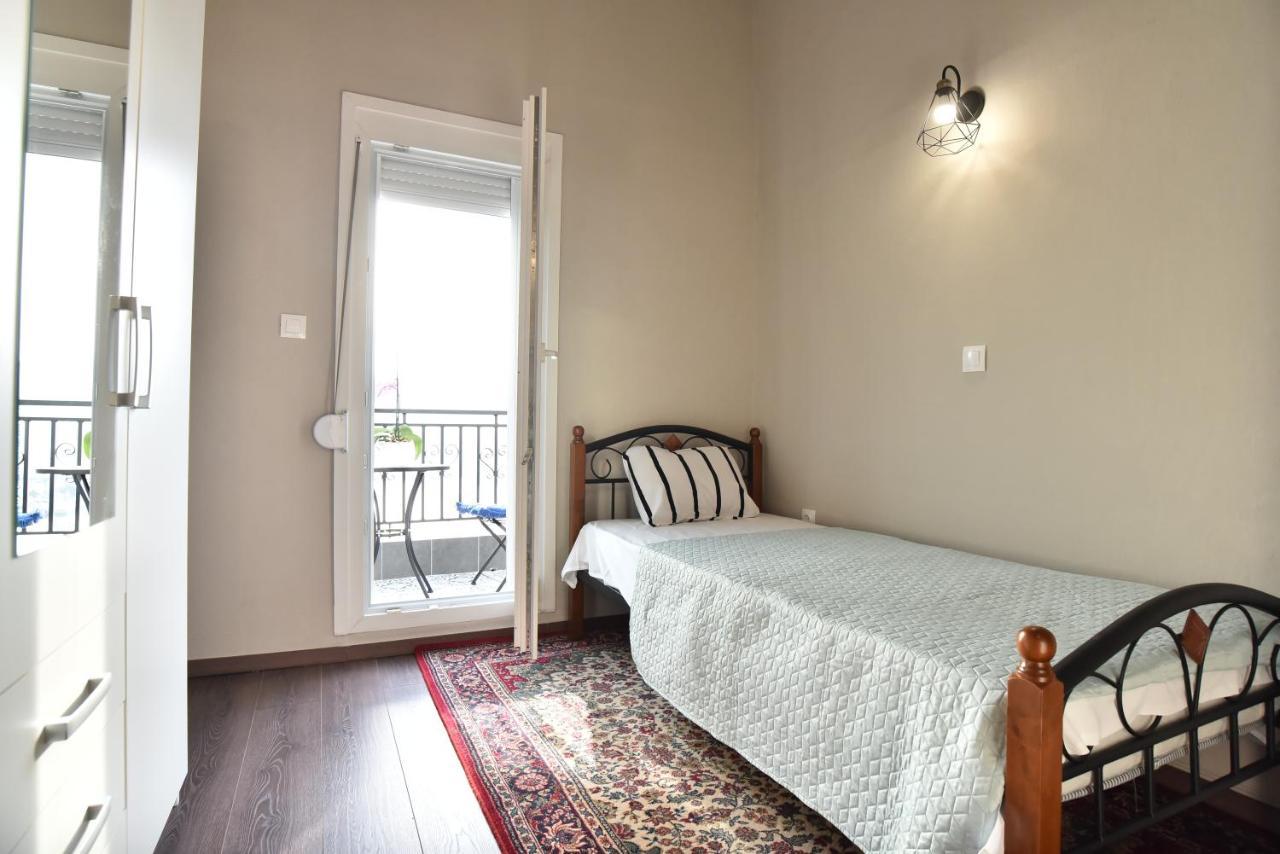 Golden Sea View - Old Town Apartment Kavála Ngoại thất bức ảnh